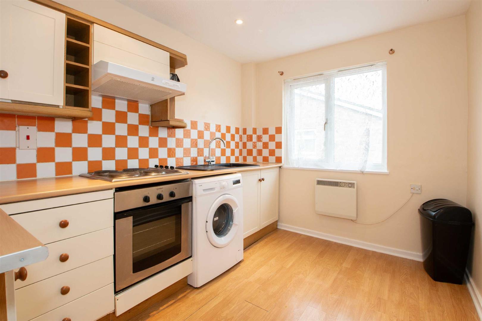 1 bed property in Meads Close, Milton Keynes